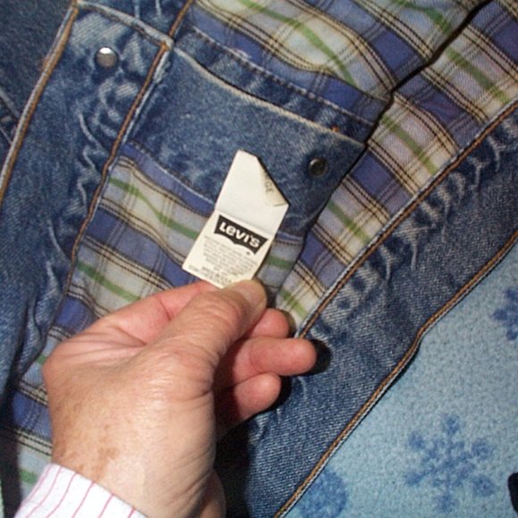 Vintage Levi's USA made Trucker jacket Plaid Lining Harley patches size XL - Picture 3 of 6